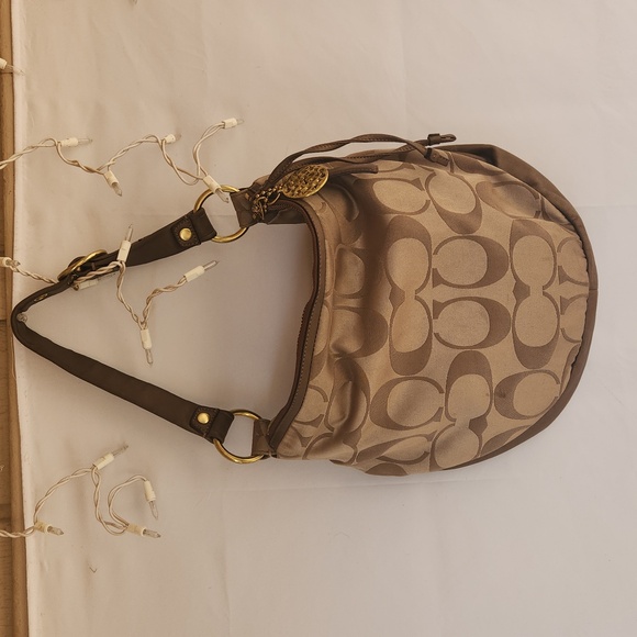 Coach canvas handbag tan and gold - Picture 7 of 9